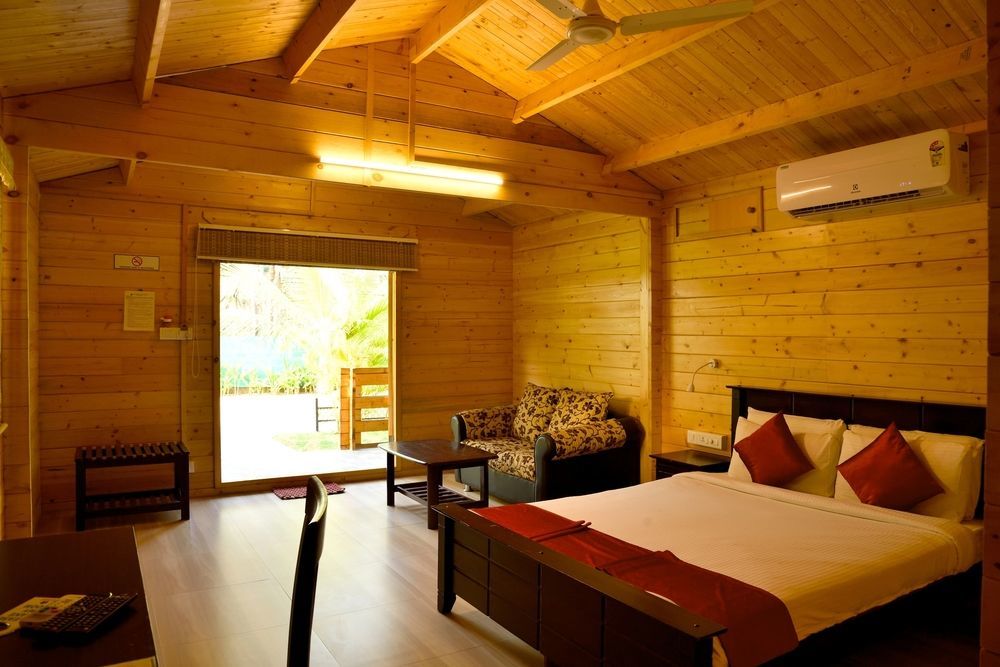 Majestic Comfort Resort Varca